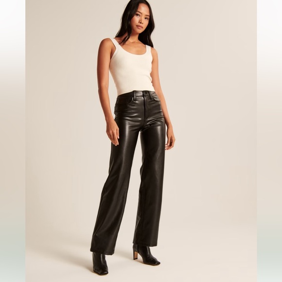 Abercrombie Vegan Leather 90s Relaxed Pant - Picture 1 of 6
